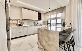 Rova1 Boutique: Your Luxury Condo In Jerusalem